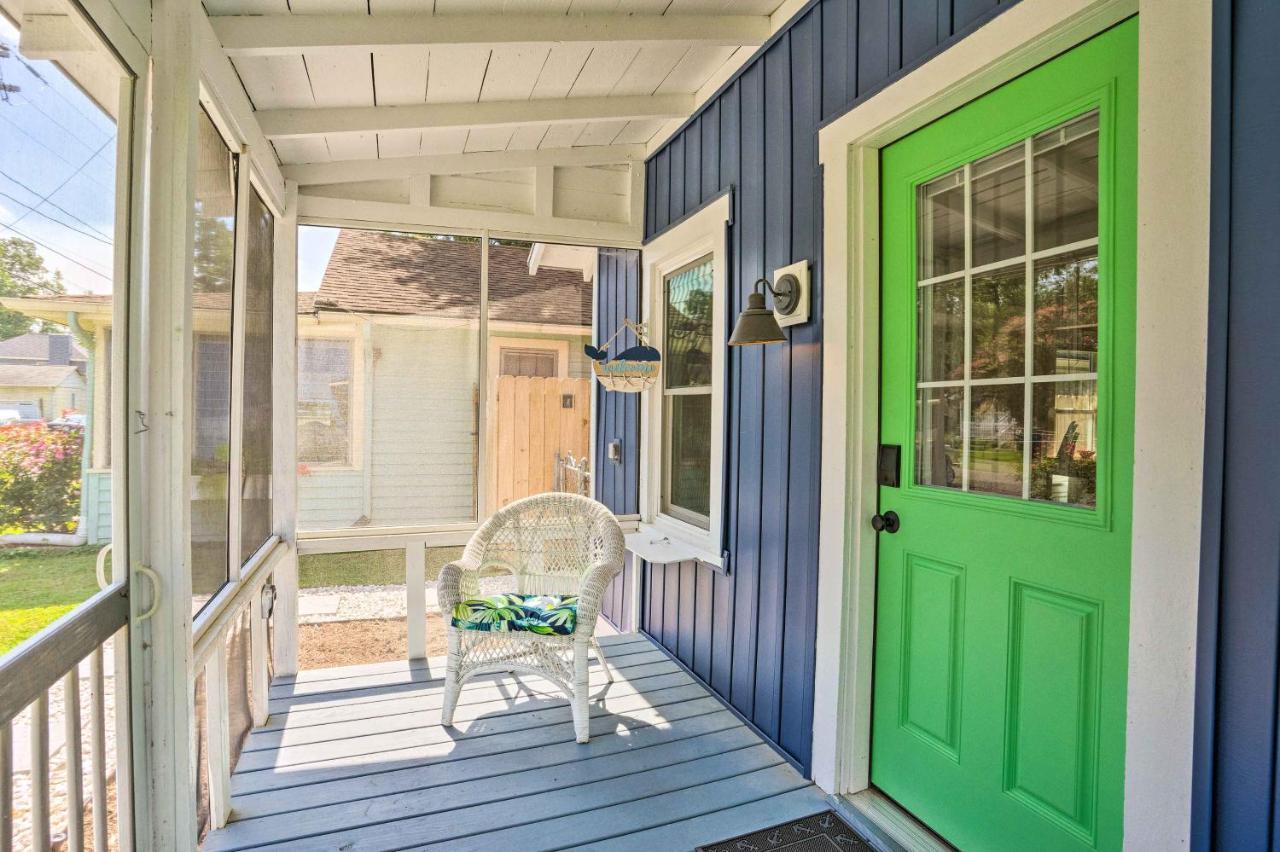 Chic Cottage With Private Yard Steps To Beach! Colonial Beach Esterno foto