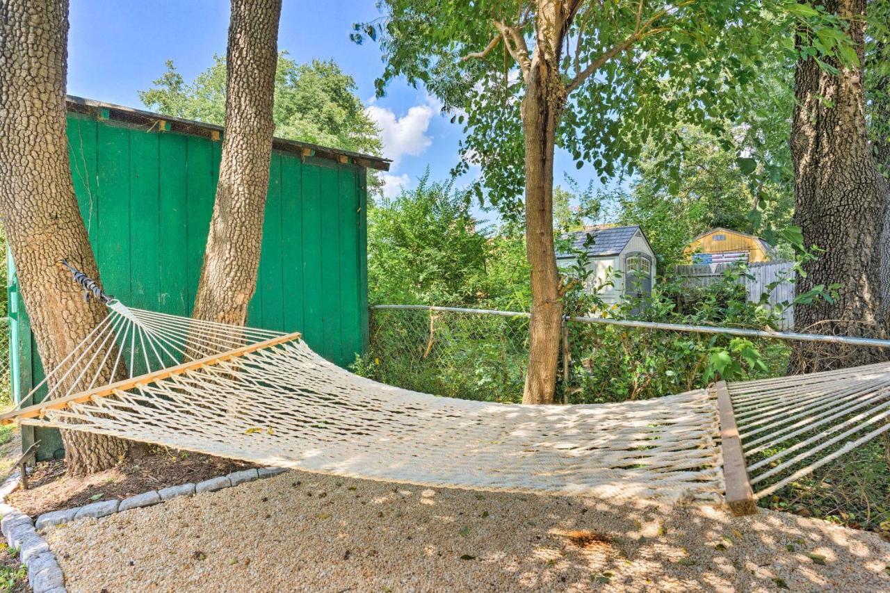 Chic Cottage With Private Yard Steps To Beach! Colonial Beach Esterno foto